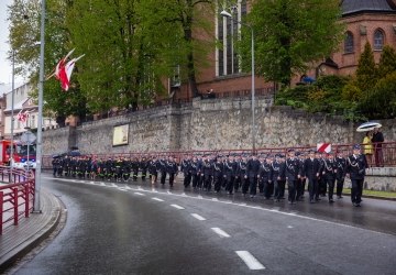 Nasi bohaterowie! Defilada z okazji Dnia Strażaka