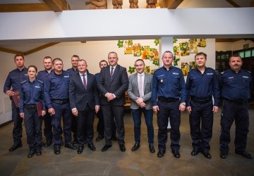 Samorządowcy docenili policjantów pełniących obowiązki w Komisariacie Policji w Grybowie