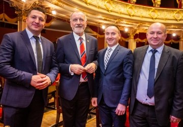 Wójt oraz Przewodniczący Rady Gminy złożyli najlepsze życzenia bożonarodzeniowe w Krakowie