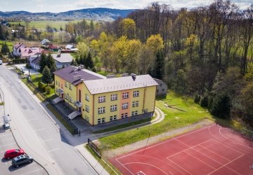 Postępy prac związanych z rozbudową szkoły w Polnej