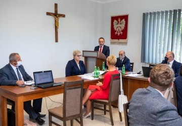 NOWY SKARBNIK GMINY GRYBÓW