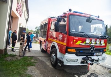 KOLEJNA JEDNOSTKA OSP ZAKUPIŁA SAMOCHÓD POŻARNICZY